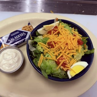 House Salad & Bread or Crackers